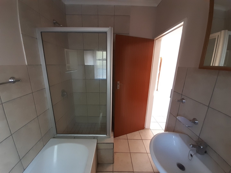 2 Bedroom Property for Sale in Bult South North West